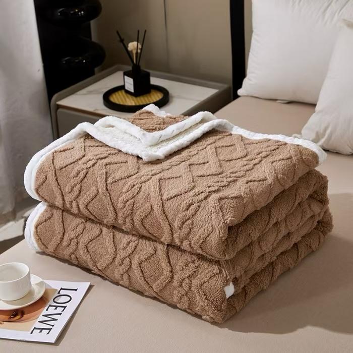 Double-Layer Ultra-Soft Blanket – Brown
